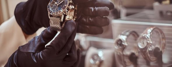 Haute Horologe - Tips for Selling Your Pre-Owned Luxury Watch in Dubai: Maximize Value